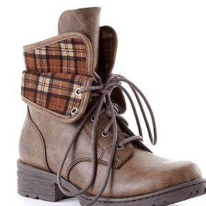 Brown Born b.o.c. Lace-up Saturn Boots siz…